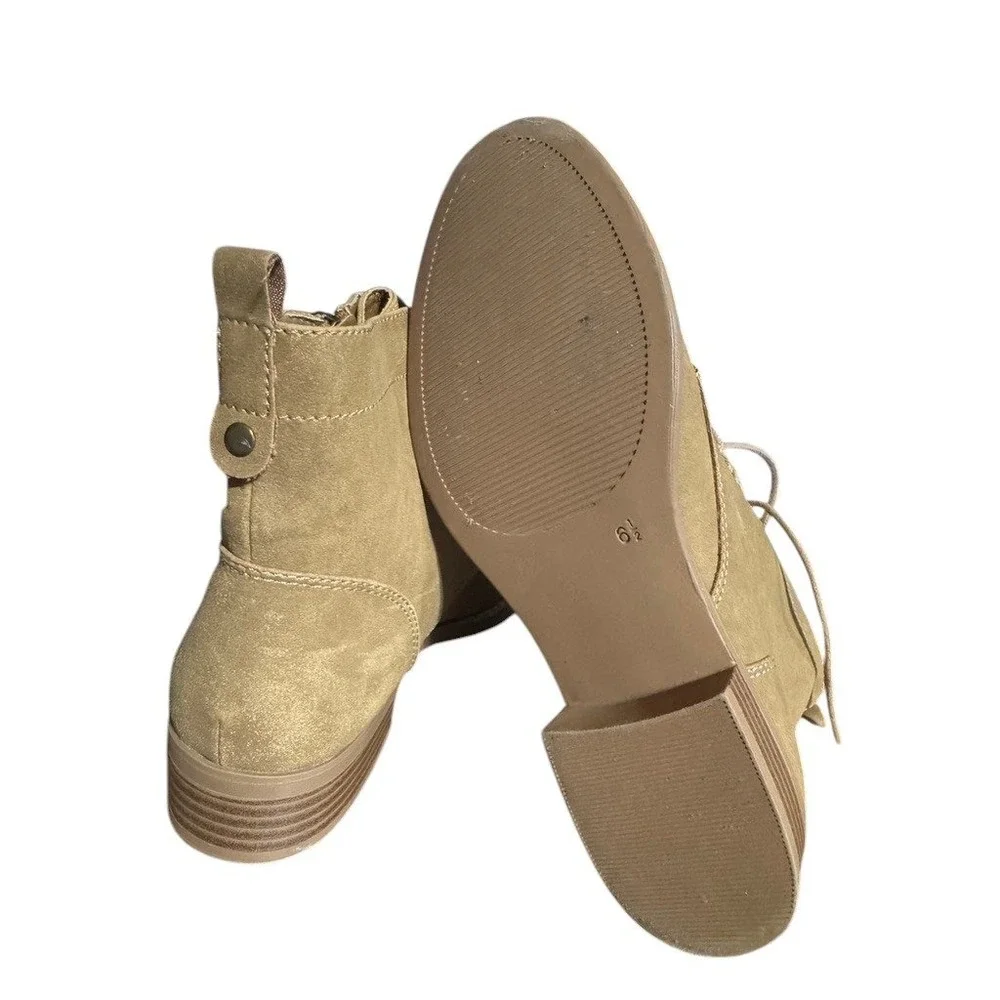 Xappeal Tan‎ Faux Suede Lace Up Ankle Boots Side Zip Combat Booties Size 6.5